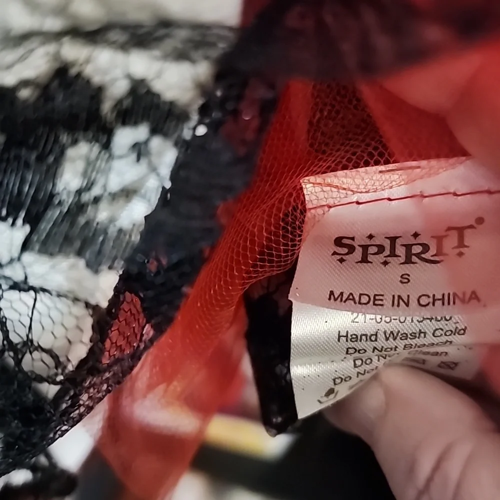 Spirit Black Lace and Red Tulle Costume Accent - Picture 5 of 5